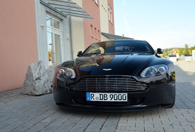 Aston Martin V8 Vantage