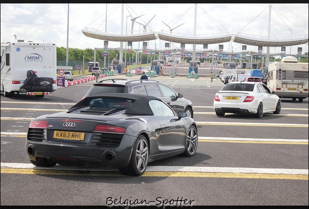 Audi R8 V8 Spyder 2013