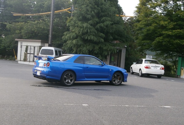 Nissan Skyline R34 GT-R