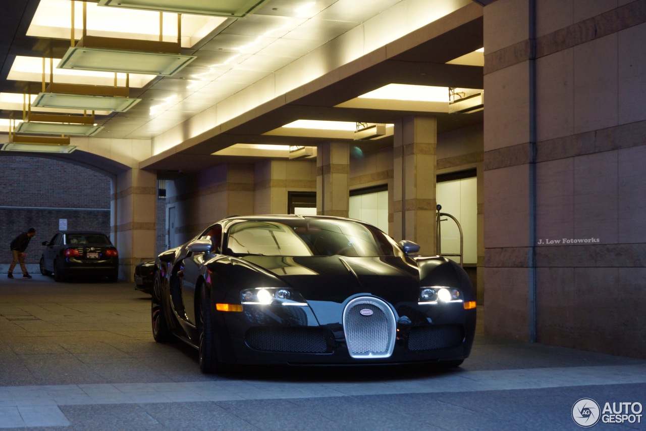 Bugatti Veyron 16.4 Sang Noir