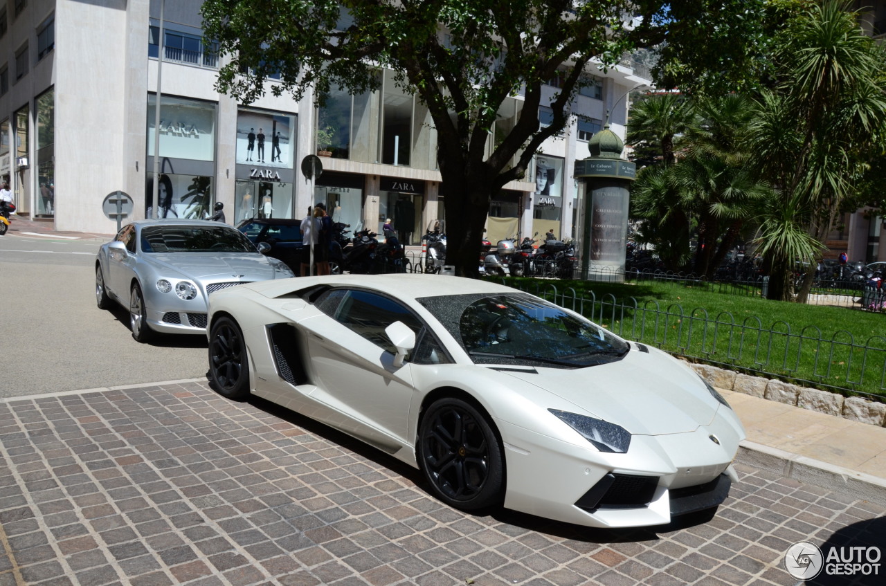 Lamborghini Aventador LP700-4