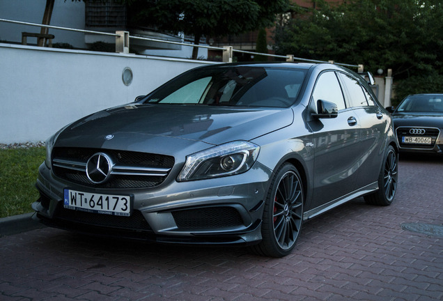 Mercedes-Benz A 45 AMG