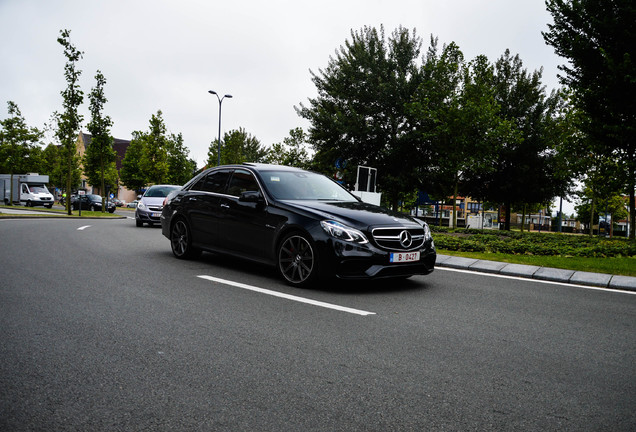 Mercedes-Benz E 63 AMG S W212