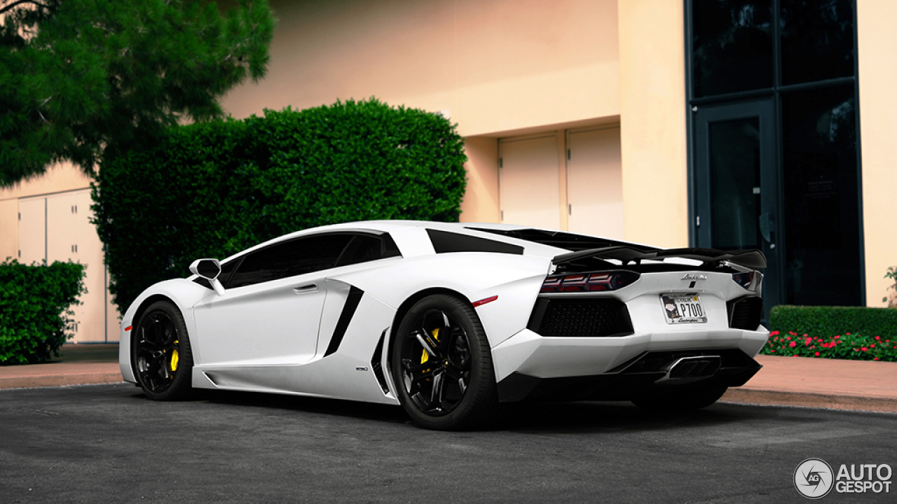 Lamborghini Aventador LP700-4