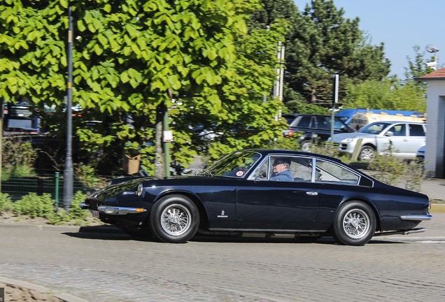 Ferrari 365 GT 2+2