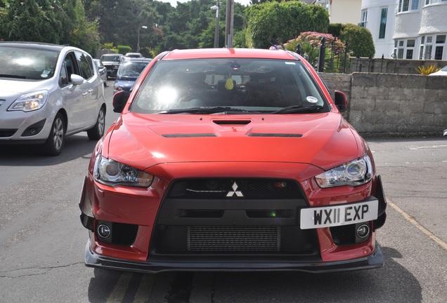 Mitsubishi Lancer Evolution X FQ-300 SST