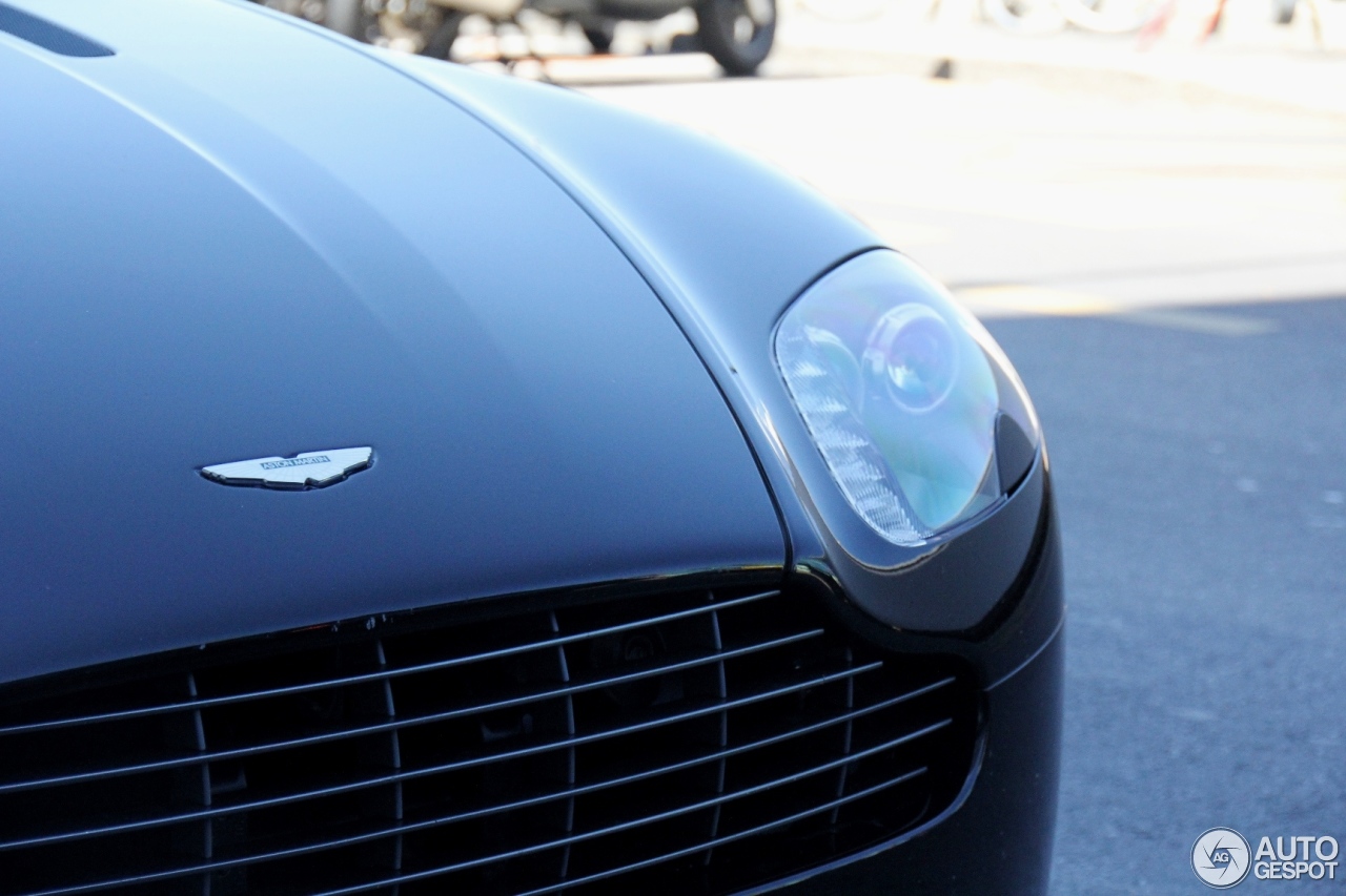 Aston Martin V8 Vantage 2012