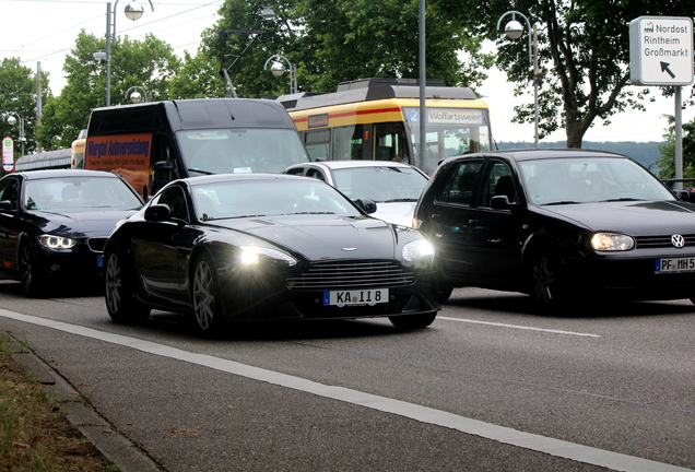 Aston Martin V8 Vantage 2012