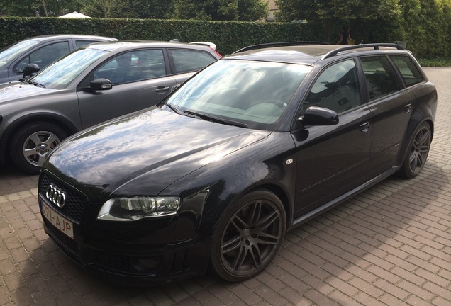 Audi RS4 Avant B7