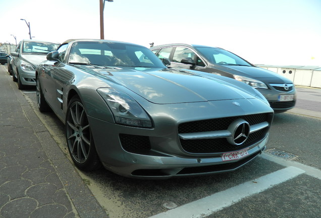 Mercedes-Benz SLS AMG Roadster