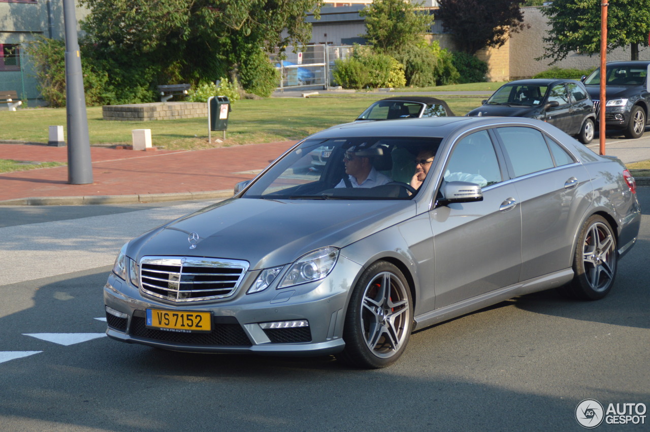 Mercedes-Benz E 63 AMG W212 V8 Biturbo