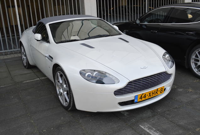 Aston Martin V8 Vantage Roadster