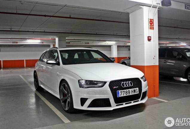 Audi RS4 Avant B8