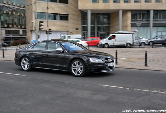 Audi S8 D4