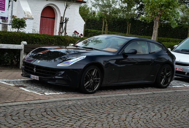 Ferrari FF