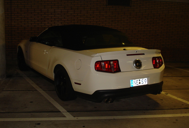 Ford Mustang GT Convertible 2011