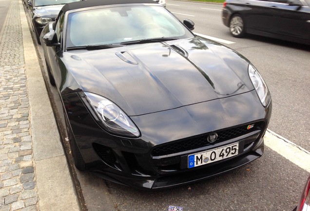 Jaguar F-TYPE S V8 Convertible