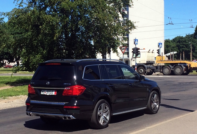 Mercedes-Benz GL 63 AMG X166