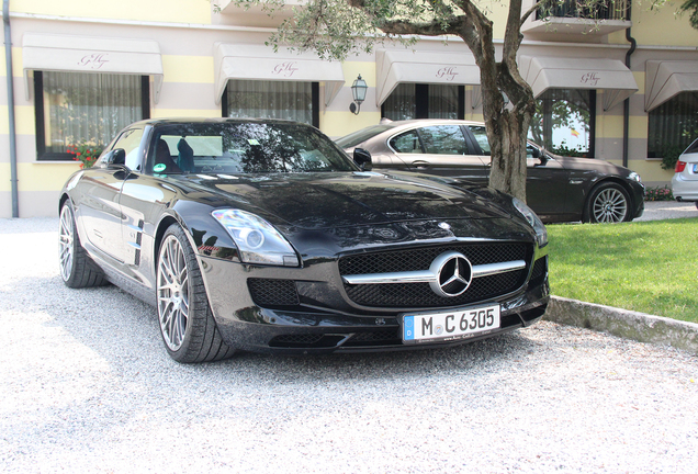 Mercedes-Benz SLS AMG