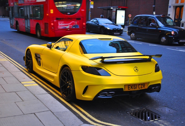 Mercedes-Benz SLS AMG