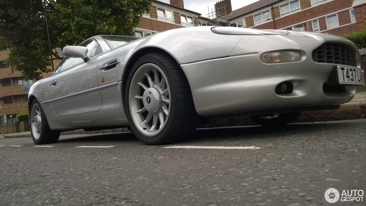 Aston Martin DB7