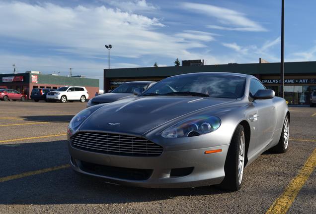 Aston Martin DB9