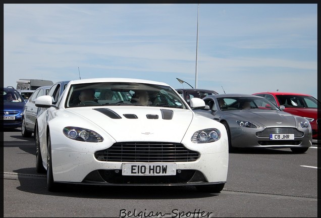 Aston Martin V12 Vantage