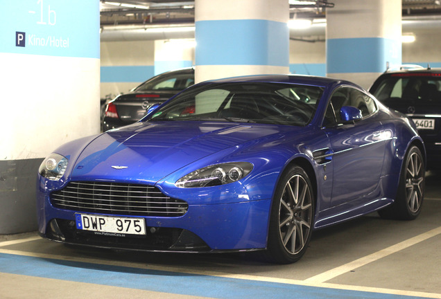 Aston Martin V8 Vantage S