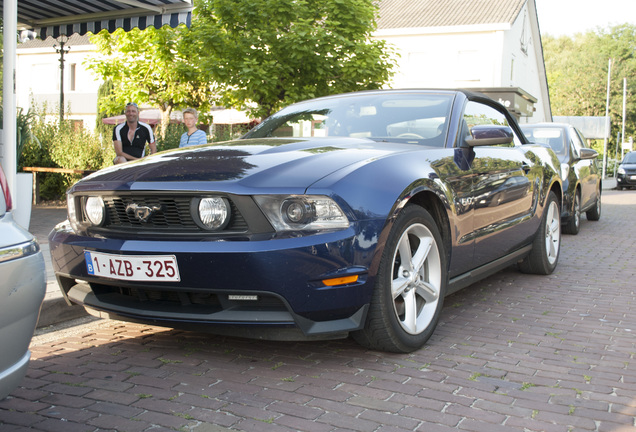 Ford Mustang GT Convertible 2011