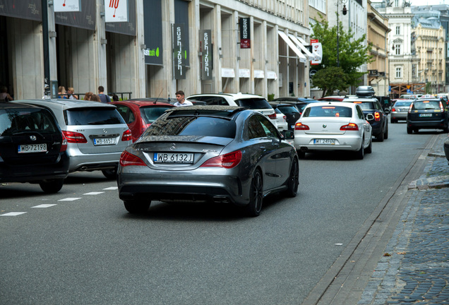 Mercedes-Benz CLA 45 AMG C117