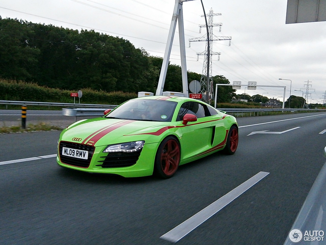 Audi R8