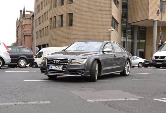 Audi S8 D4