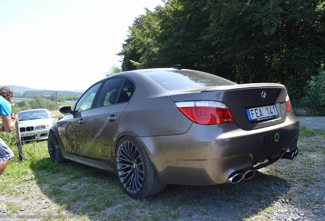 BMW M5 E60 2005