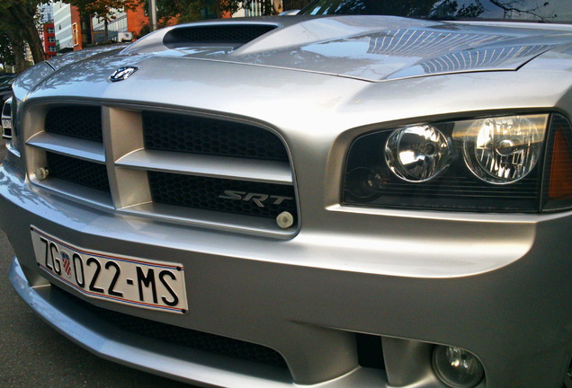 Dodge Charger SRT-8