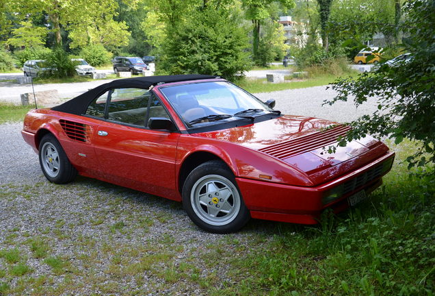 Ferrari Mondial 3.2 Cabriolet