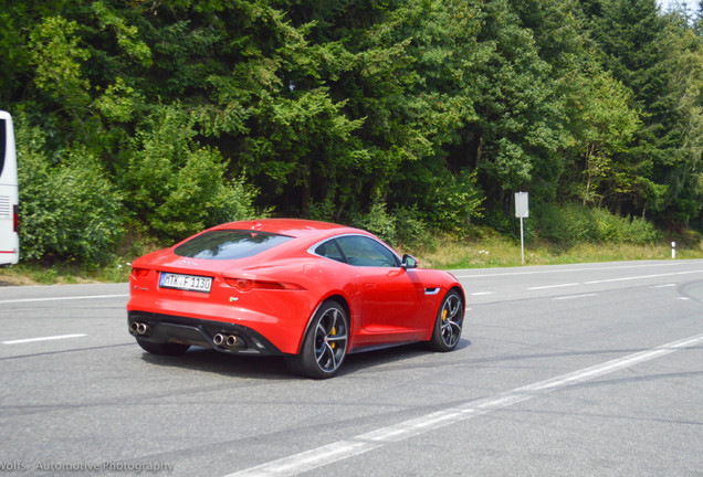 Jaguar F-TYPE R Coupé