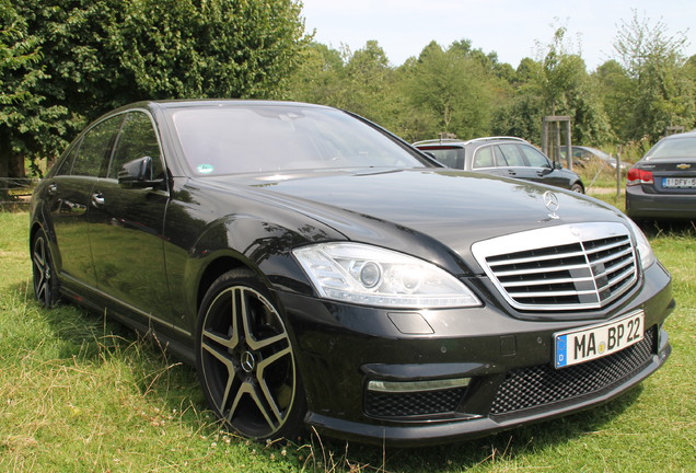 Mercedes-Benz S 63 AMG W221 2011