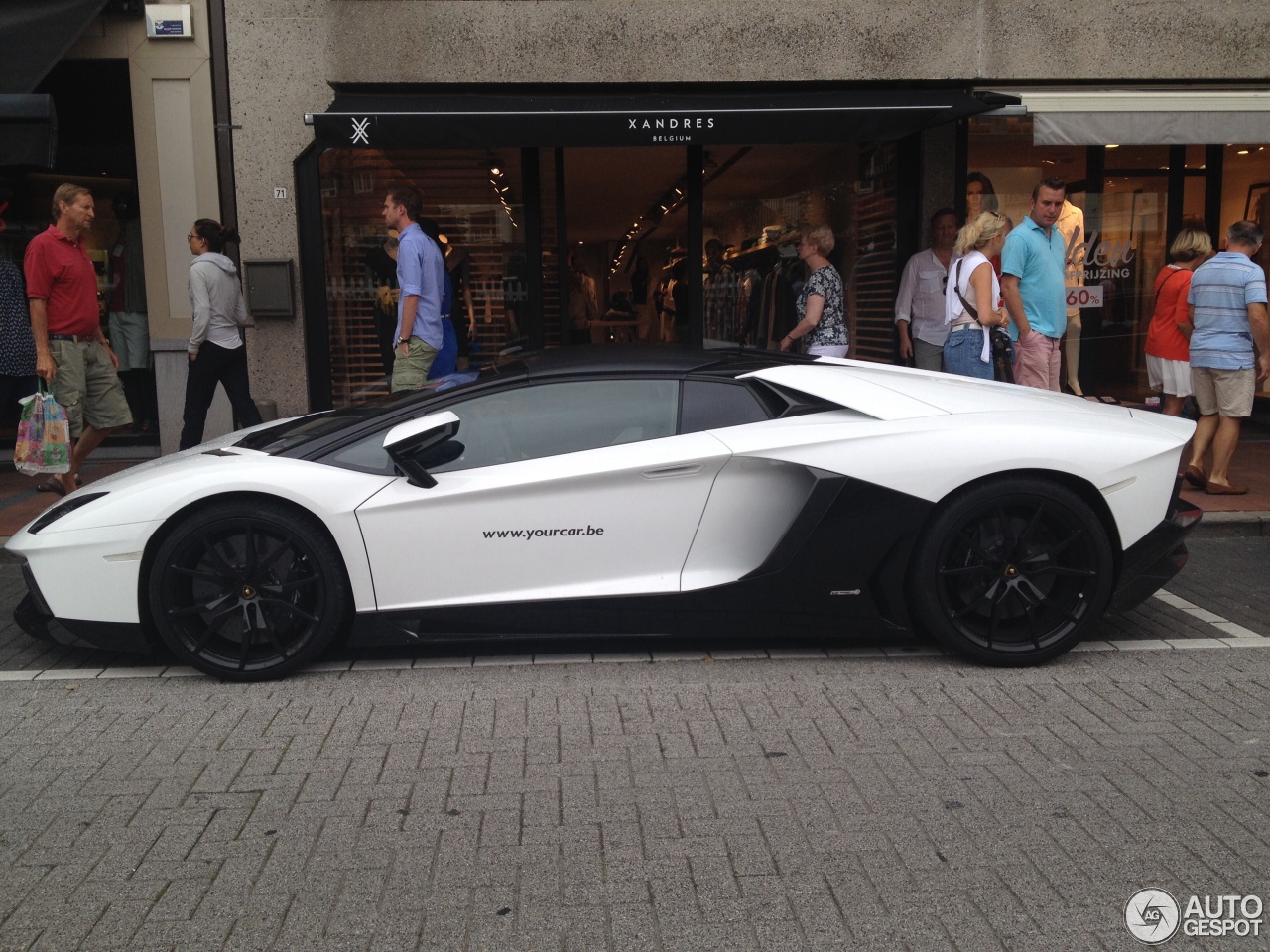 Lamborghini Aventador LP700-4 Roadster