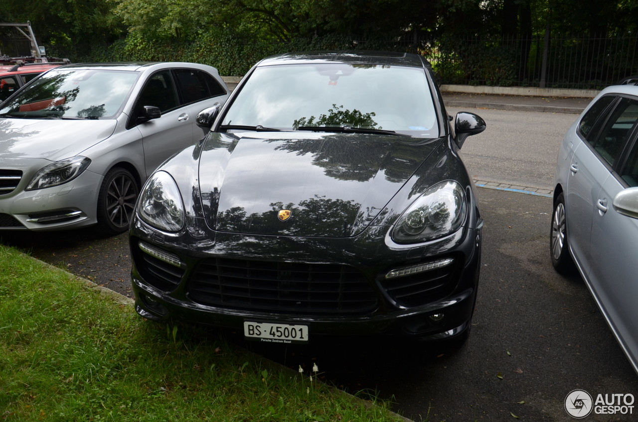 Porsche 958 Cayenne GTS