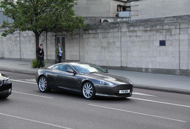 Aston Martin DB9