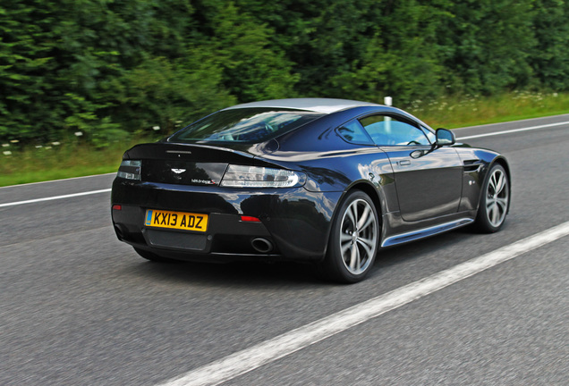 Aston Martin V12 Vantage S