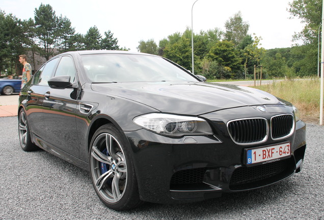 BMW M5 F10 2011