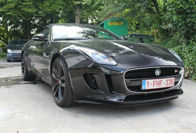 Jaguar F-TYPE S Convertible