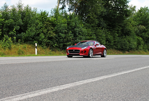 Jaguar F-TYPE S V8 Convertible