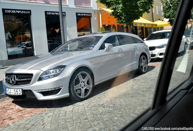 Mercedes-Benz CLS 63 AMG X218 Shooting Brake