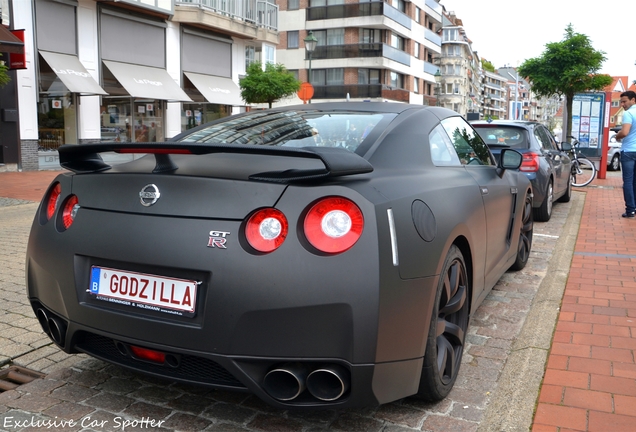 Nissan GT-R