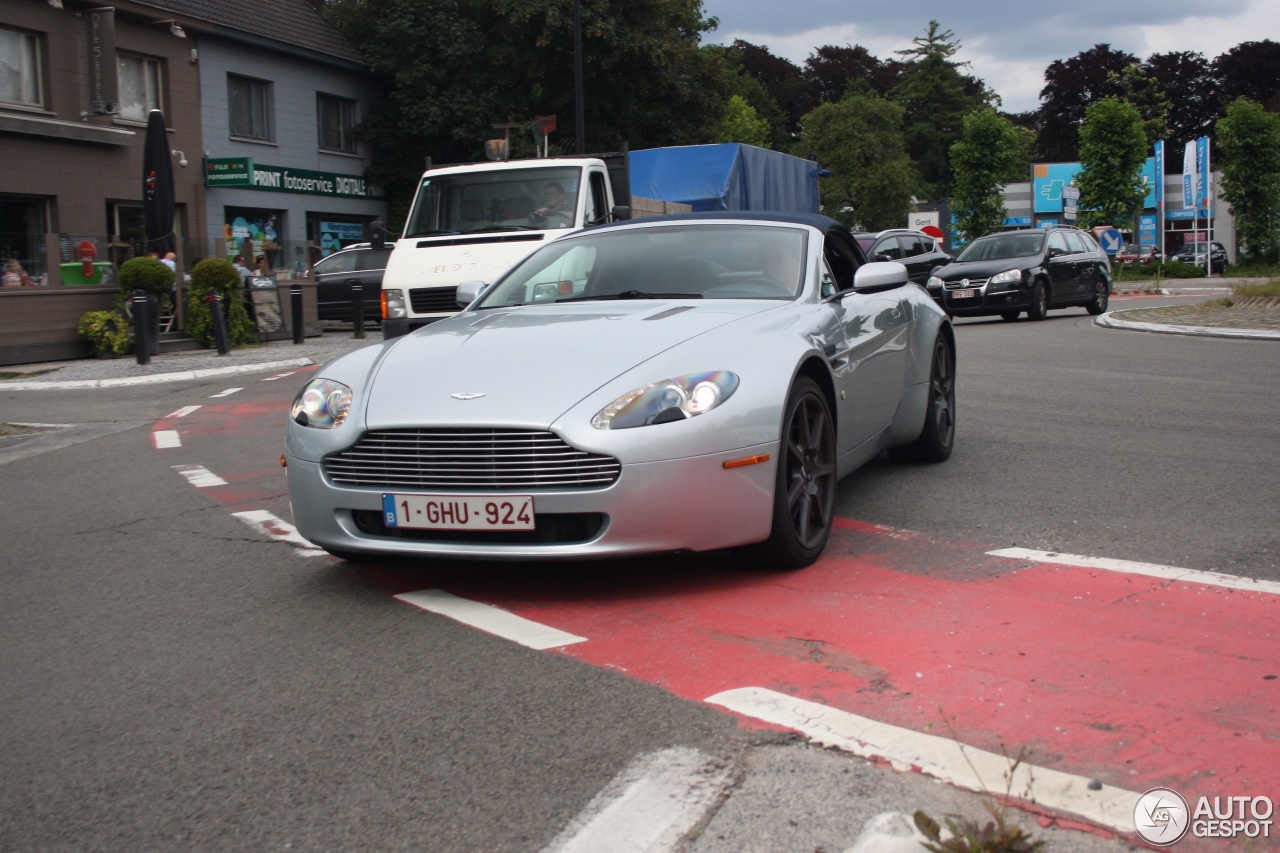 Aston Martin V8 Vantage Roadster