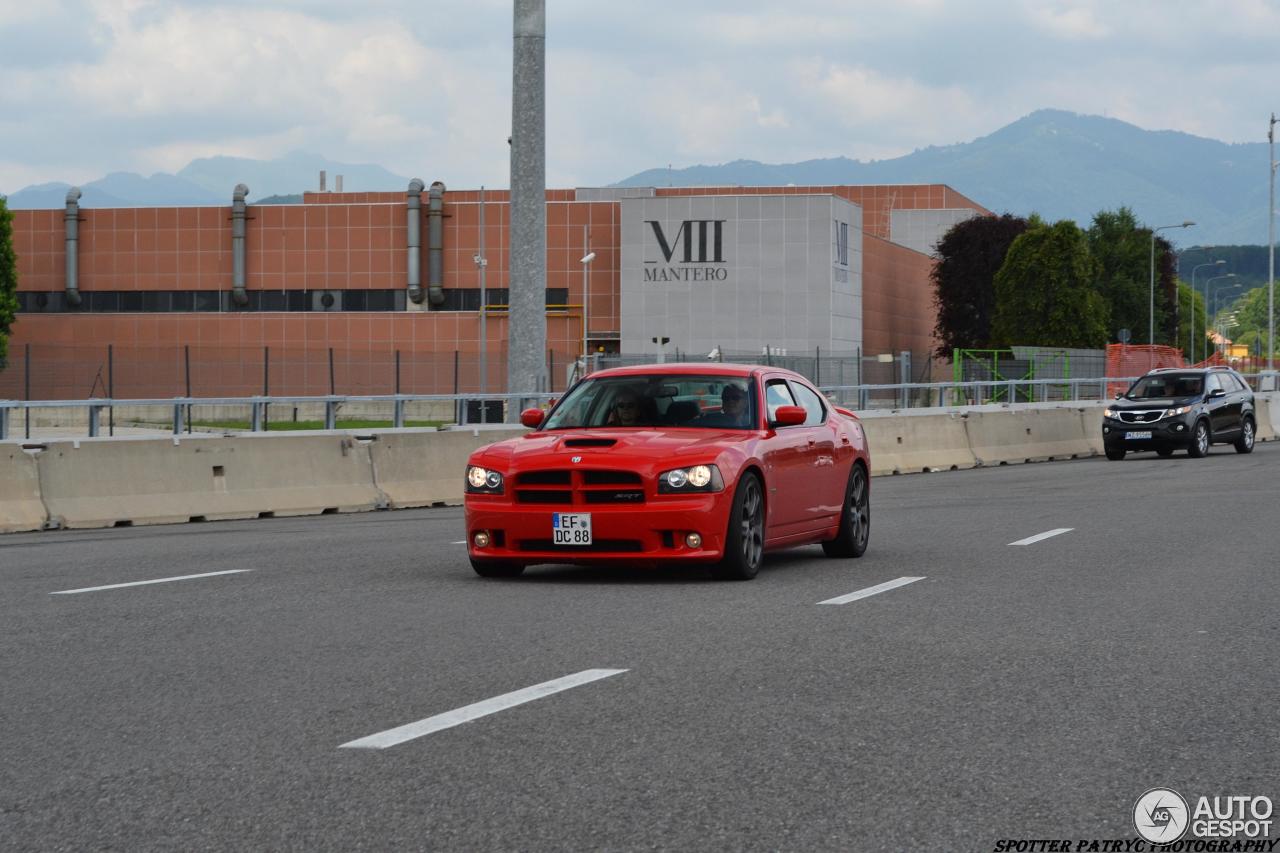 Dodge Charger SRT-8