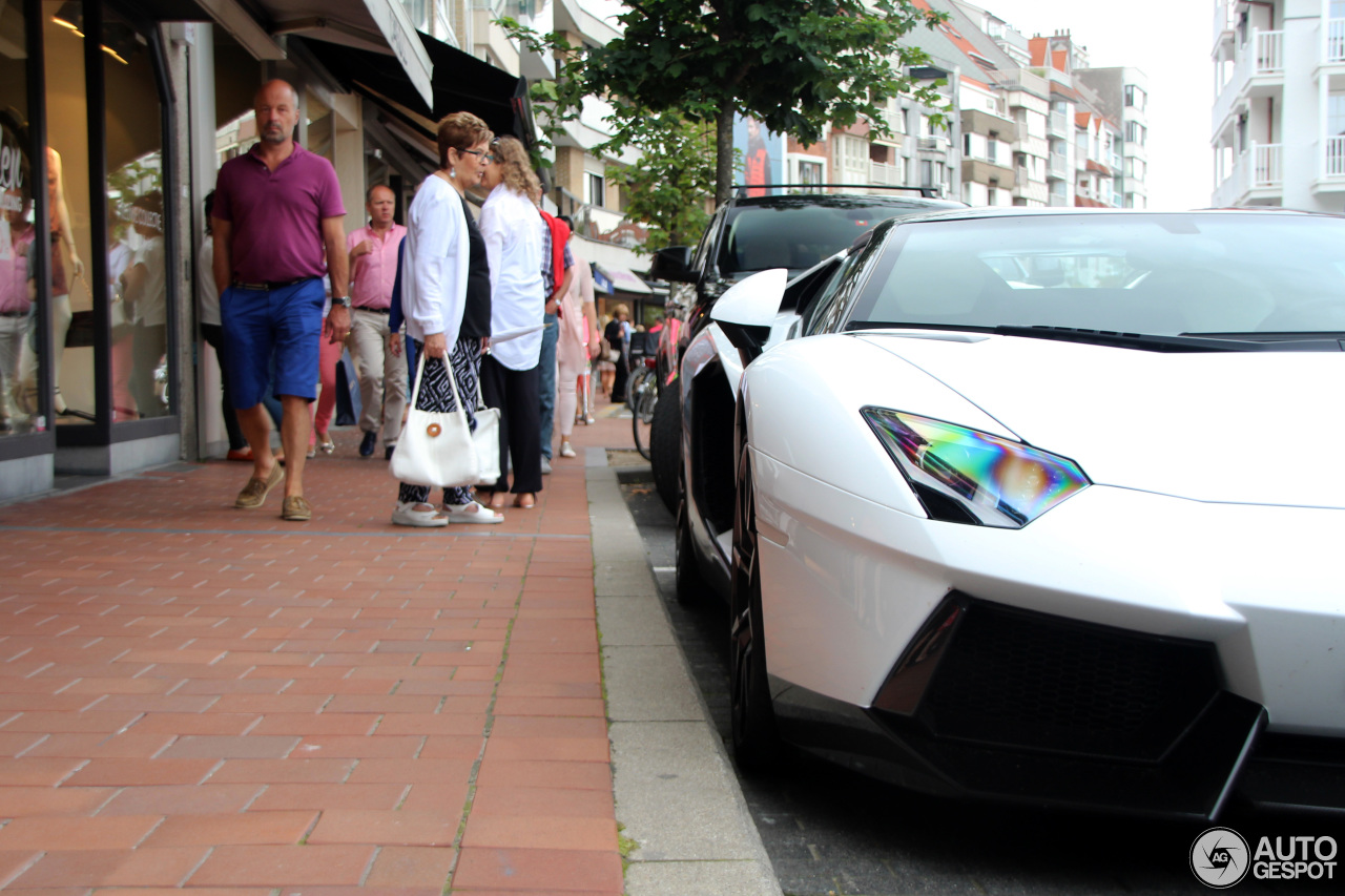 Lamborghini Aventador LP700-4 Roadster