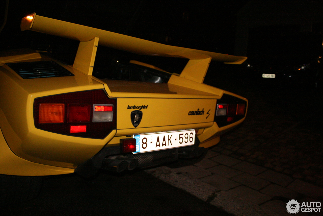 Lamborghini Countach LP400 S